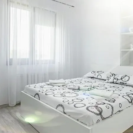 Apartament Apartament Dia *